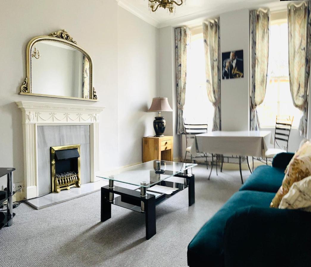 Apartamento Alexander House Corsham Exterior foto